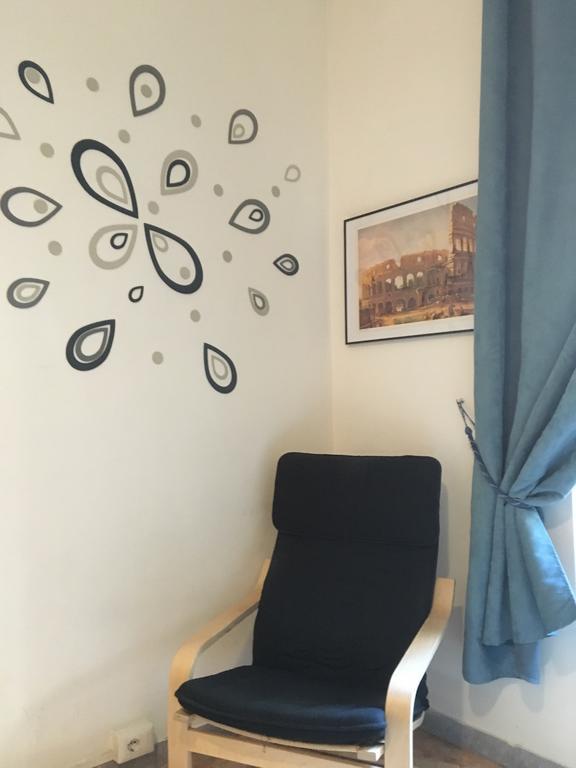 Delightful Apartment 100 Meters From The Colosseum Exterior foto