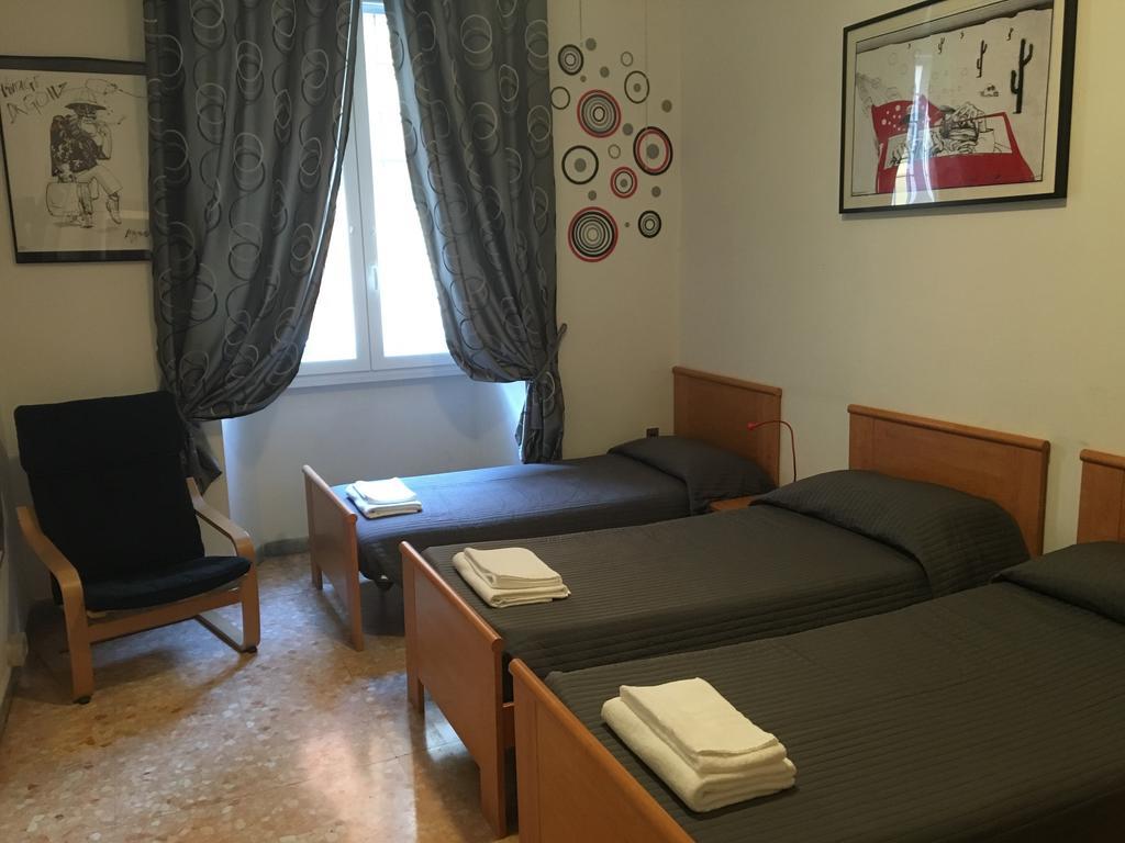 Delightful Apartment 100 Meters From The Colosseum Exterior foto